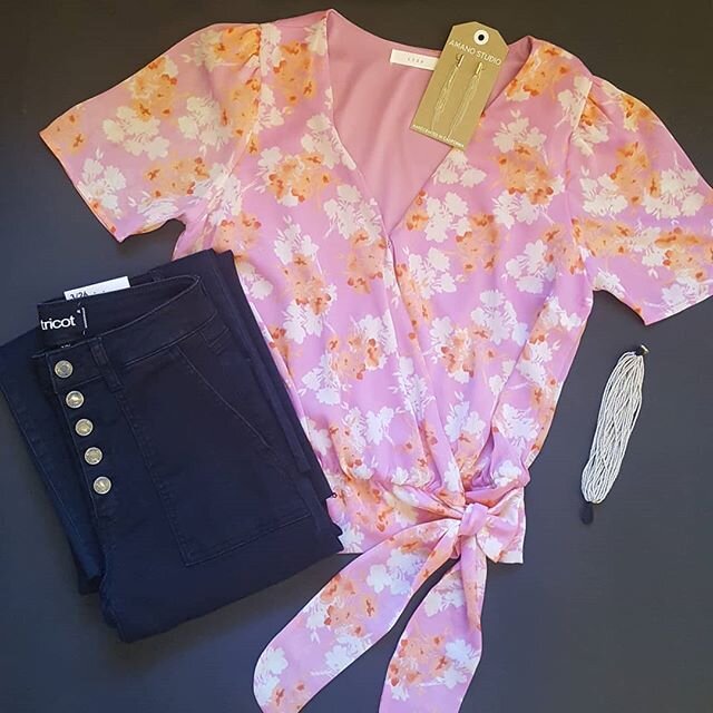 Spring has finally sprung!
We are so ready to wear all of the cute new spring things now that it is warm!
.
.
.
.
#yolo #yoloclothing #yoloinsalida #shopsalida #shoplocal #supportlocal #salidasttrong #spring #springoutfit #inkandalloy @inkalloy @aman