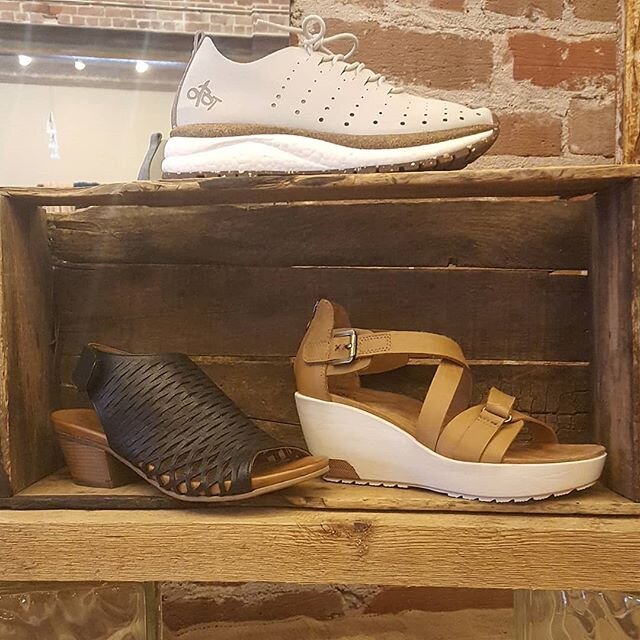 Spring shoes on point 👡👟👠
.
.
.
.
#yolo #yoloclothing #yoloinsalida #shopsalida #shoplocal #supportlocal #salidasttrong #shoes #newshoes #buenoshoes #otbtshoes @buenousa @otbtshoes
