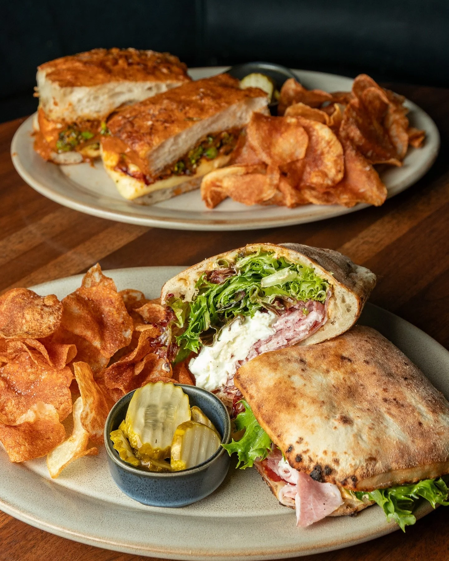 Our new weekend lunch lineup is here 🔥
Panuzzo e Panino&mdash;Neapolitan-style sandwiches, served with housemade chips and bold Italian flavor.

Varacalli&rsquo;s Spicy Panuzzo &bull; CDV lonza cotto, capicola, calabrese salami, bufala mozzarella, c