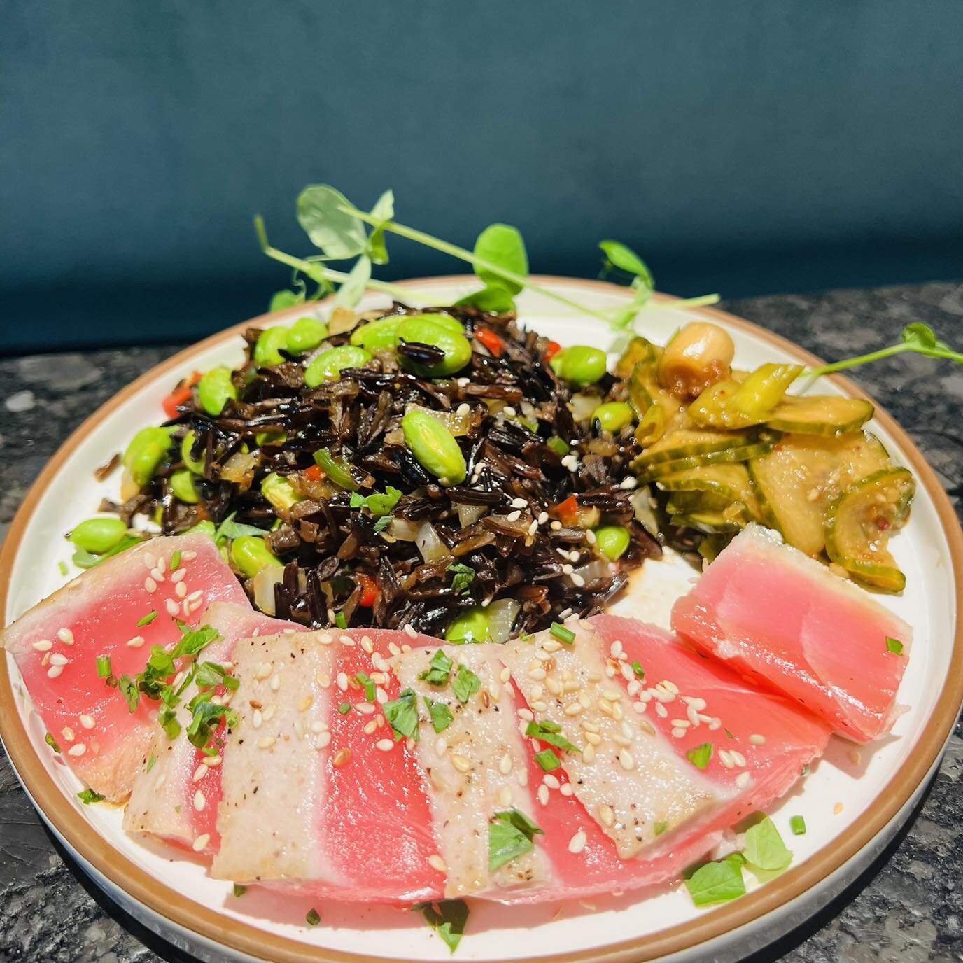 A cool lunch for a warm day! ☀️😎 We&rsquo;re ready for you!

👉🏼 Saku Tuna served with an Asian wild rice and Thai style pickles

👉🏼 Soup of the Day: Shiner Bock Chili
👉🏼 Veggie of the Day: Broccolini with garlic, shallots and herbs

#todayslun