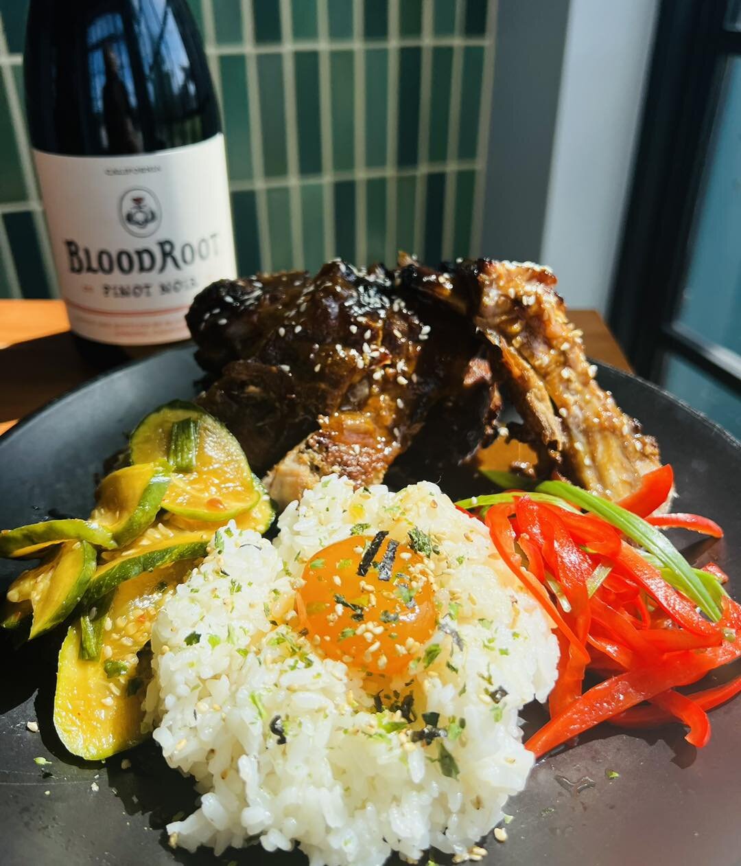 Your date night plans are made!!! 😉 See you soon!

👉🏼 Asian-style Spare Ribs served with sushi rice with a soy egg yolk, Thai pickles and pickled peppers 

#tonightsdinnerfeature 
#cheffeature
#spareribs
#datenight
#fridaynight
#fridayfunday 
#ame