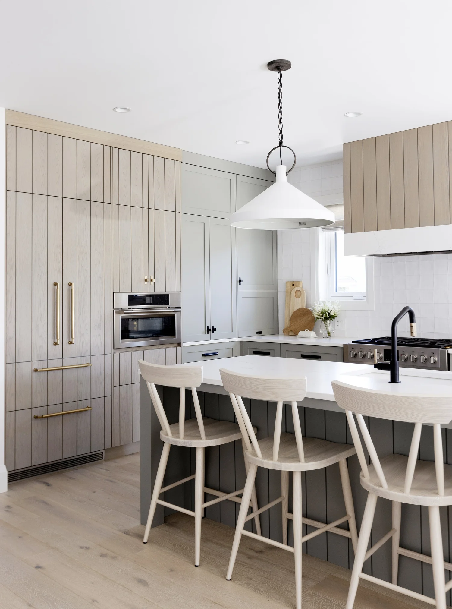 Vancouver Island Family Residence | Custom Built Home | Knight Varga ...