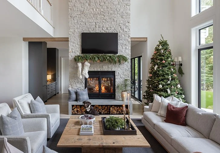 Western Living: Reese in a Coastal, Christmassy Lake House