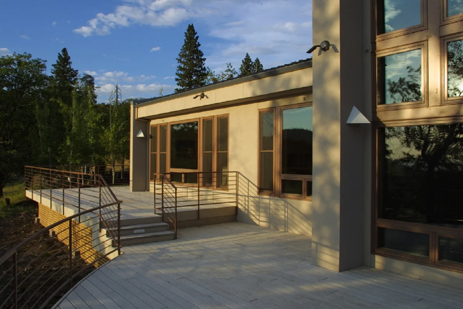 exterior-custom-pine-ridge-ore.JPG