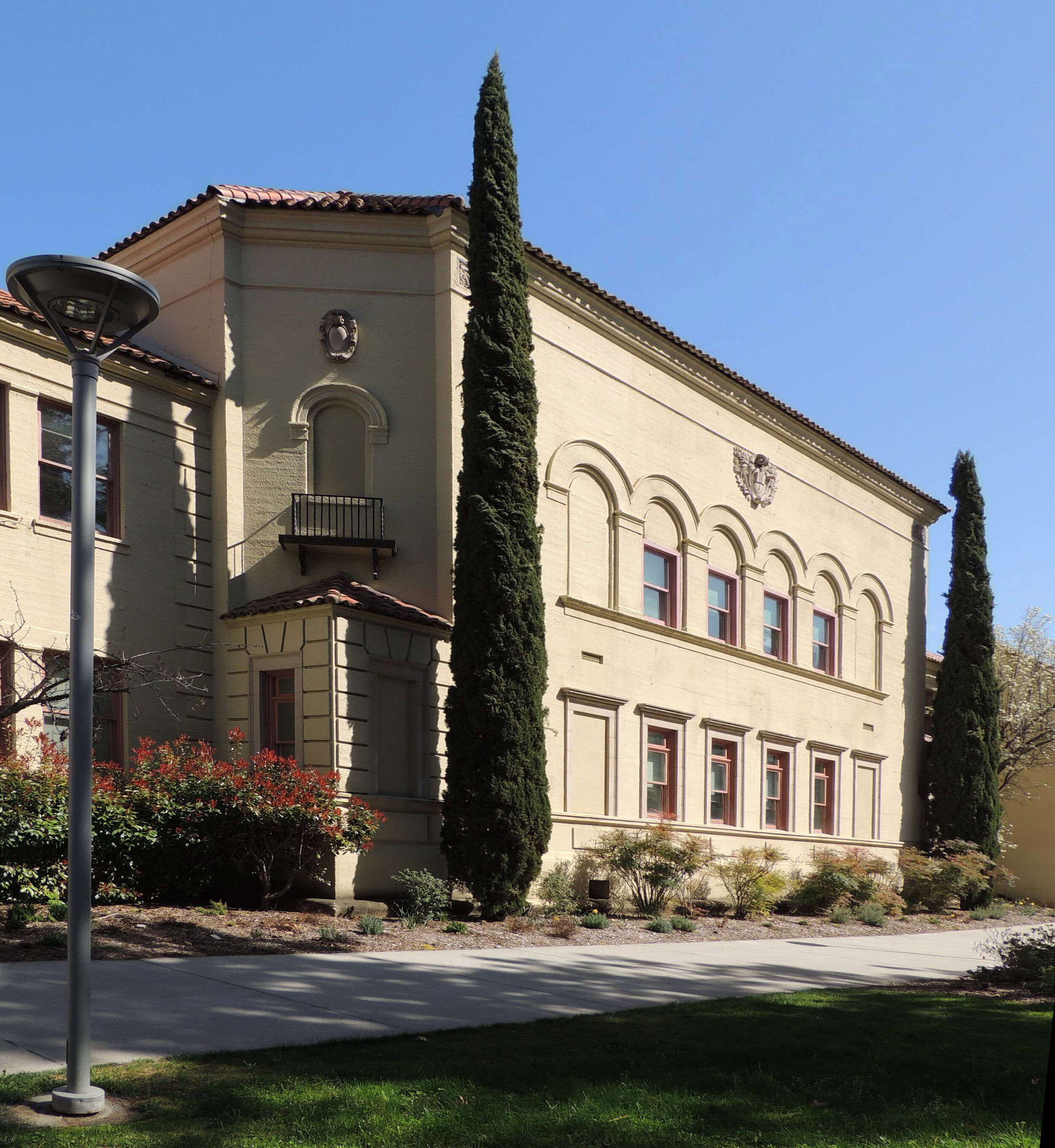 Churchill_Hall - 06.JPG