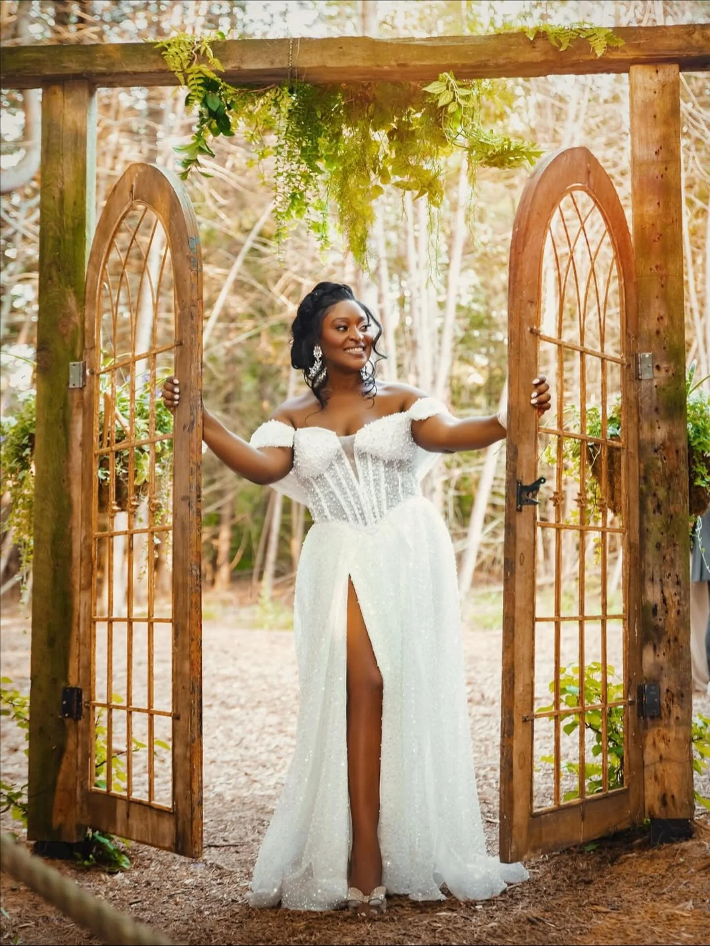 🌿 Repost from @mstar_photography
&bull;
Golden light, gentle laughter, and a love that feels like forever. A story written in light and sealed in grace.

CHRIS &amp; CHRISSY 🇨🇦 🇨🇲 
.
.
.
.
BOOK WITH US today for all of your wedding photography n