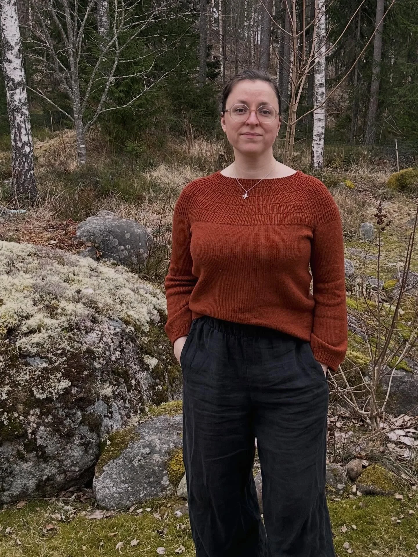 April and a new sweater 🌸

#petitknit #ankerssweater