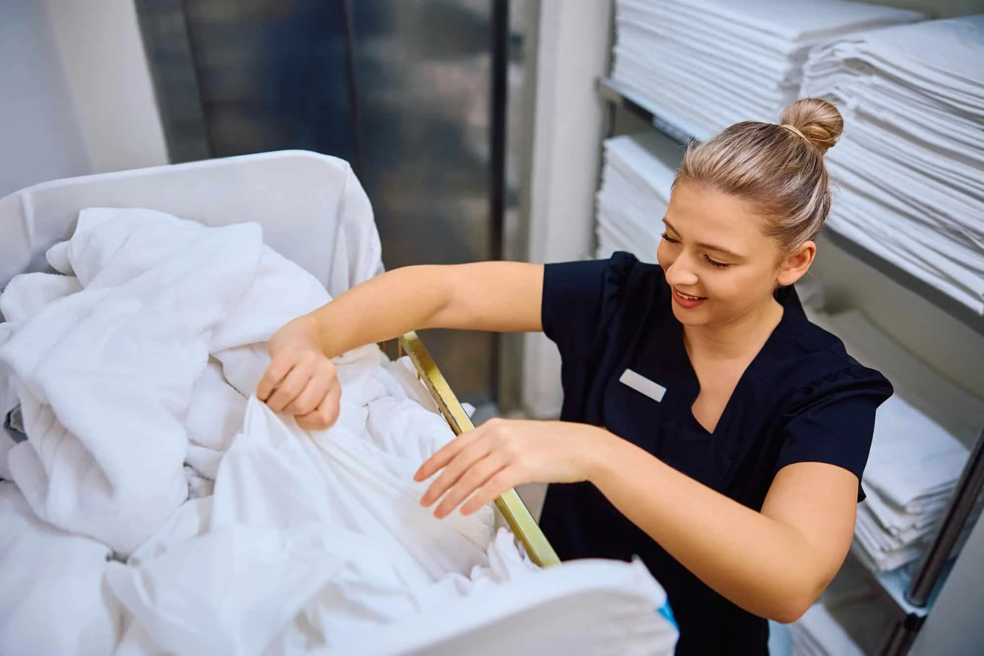5 Signs Your Business Needs a Professional Uniform Laundry Service 