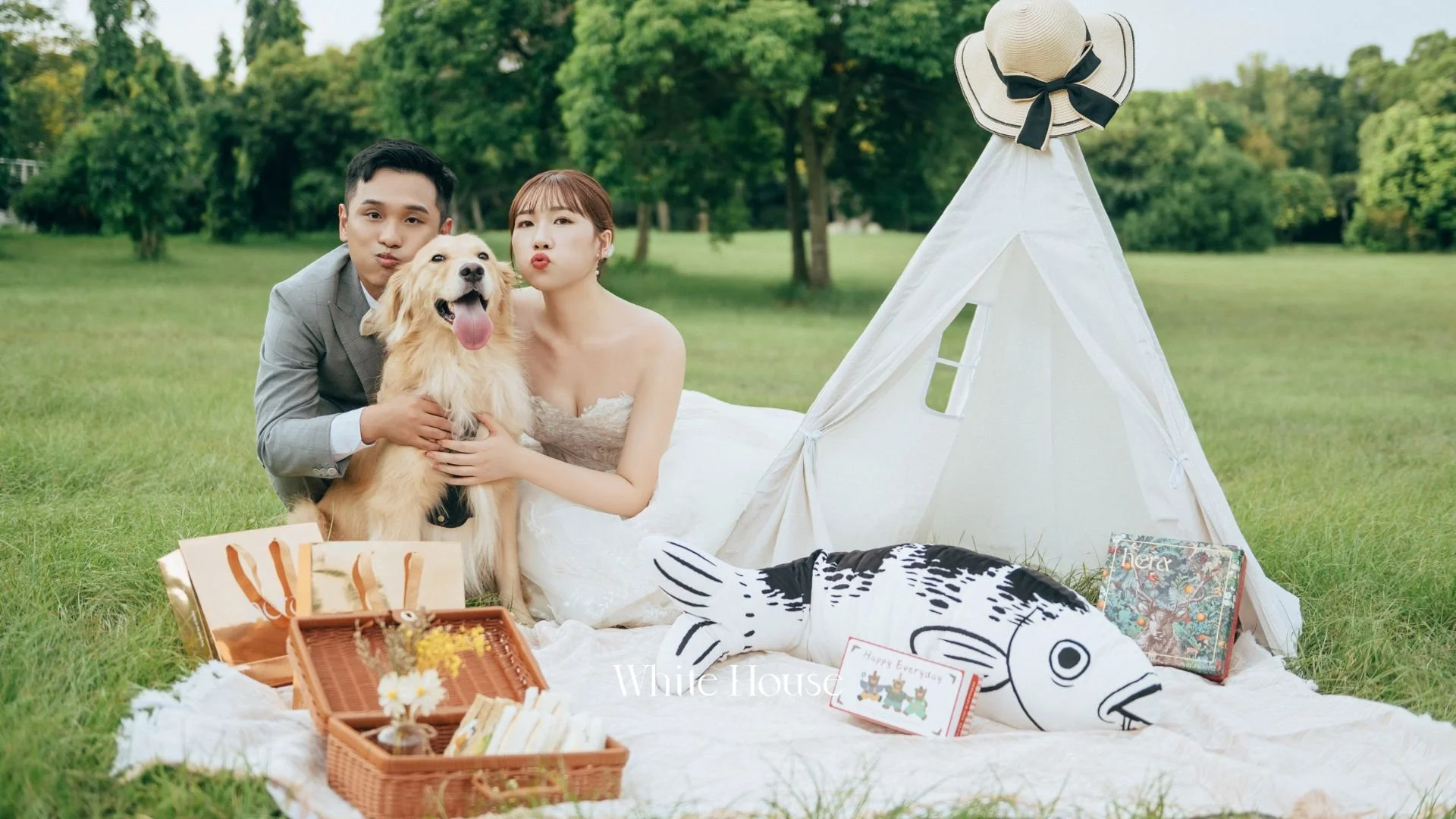 打造最有溫度的寵物婚紗攝影!捕捉與毛孩的最美瞬間，留下獨一無二的婚期紀錄