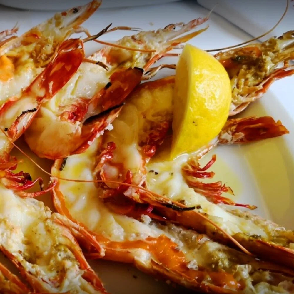 Ramiro: A relaxed and casual fresh seafood and beer spot in the city.
