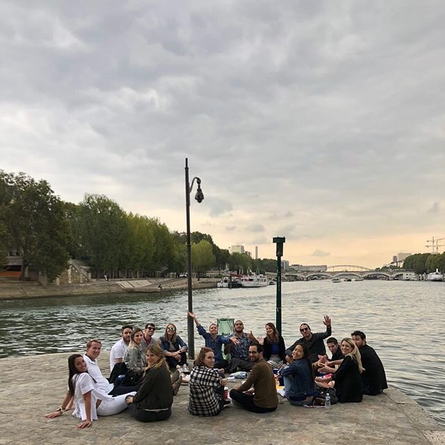 🇫🇷 memories, September 2018. When we got to see and hang out with our friends not through zoom (and in very close proximity) 💕
.
.
#france #paris #picnic #champagne #thinkgloballylivelocally