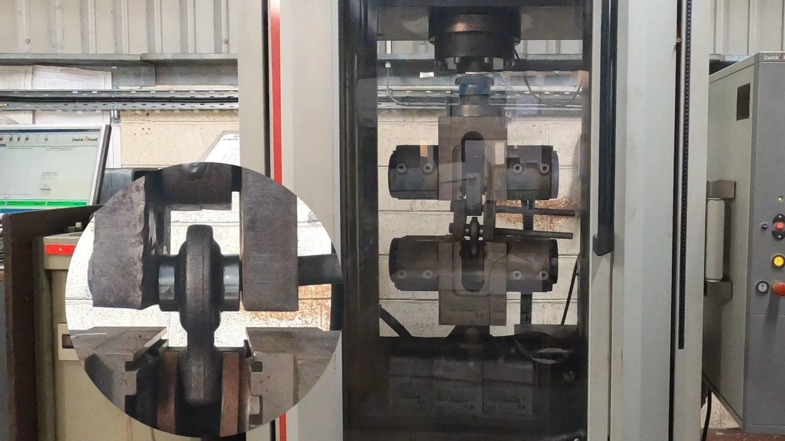 pull+testing+hydraulic+rod+end