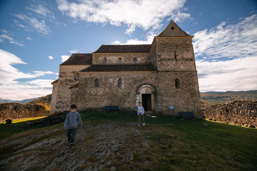 Cisnădioara Fortress near Sibiu 2023-11-02 010.jpg