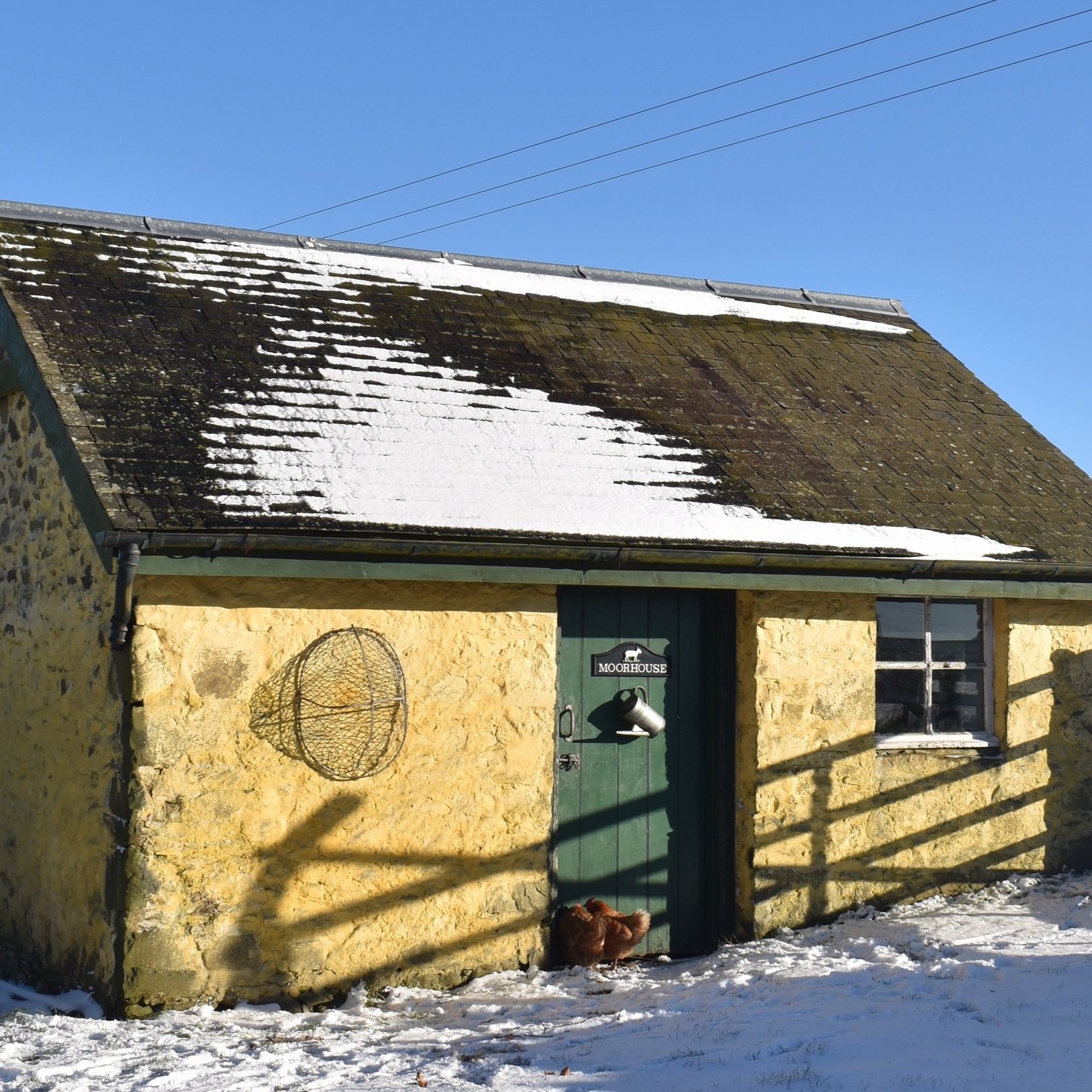 January+-+The+bothy+in+the+snow.jpg
