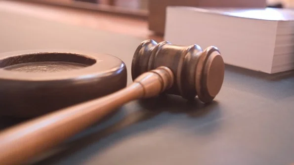 Gavel1.jpg