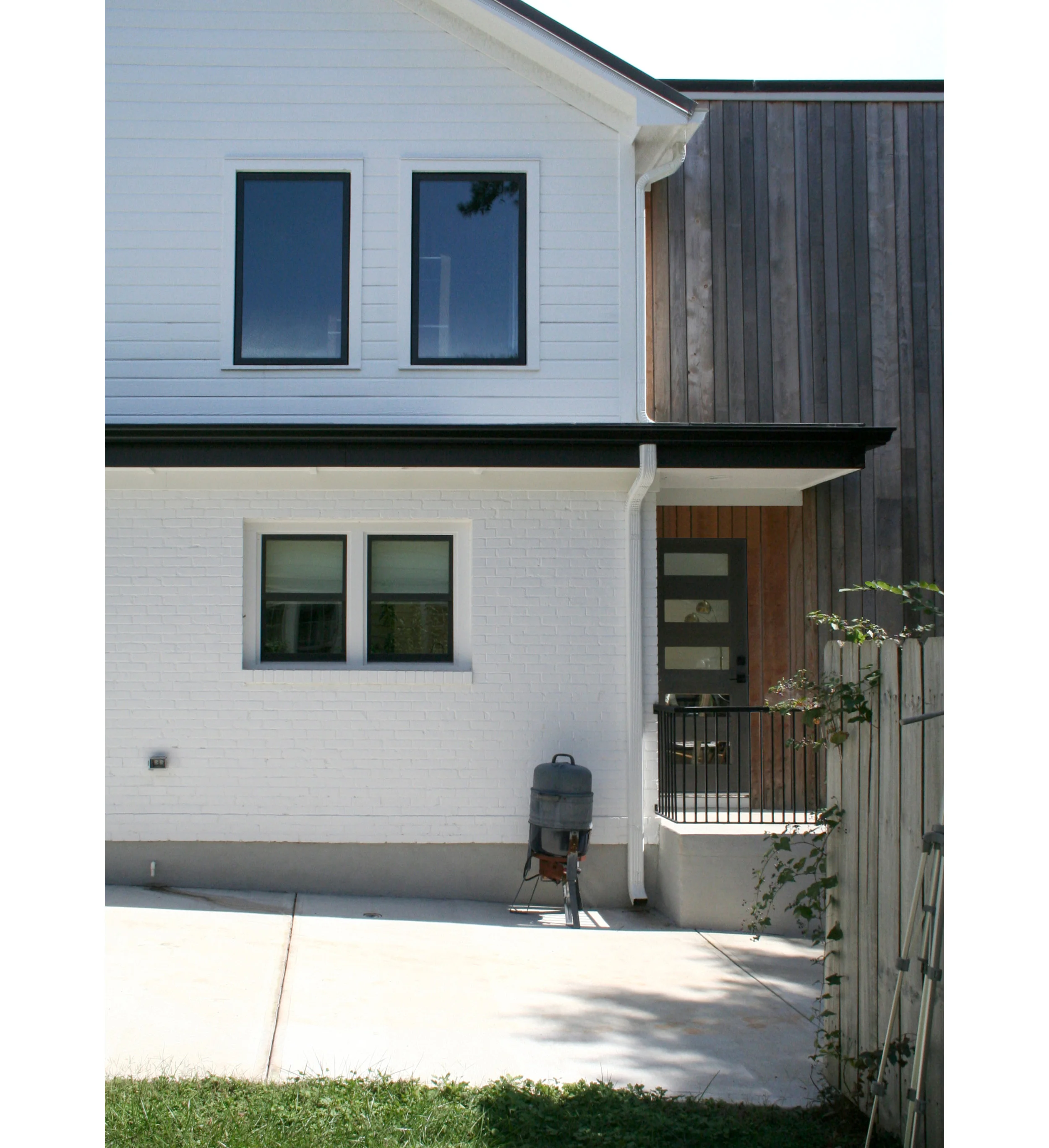 03 Side View.jpg