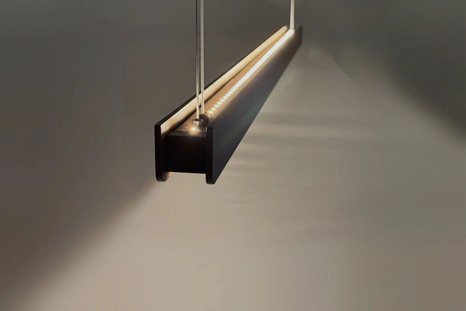 LEDEUN LUMINAIRES ROOD.jpg