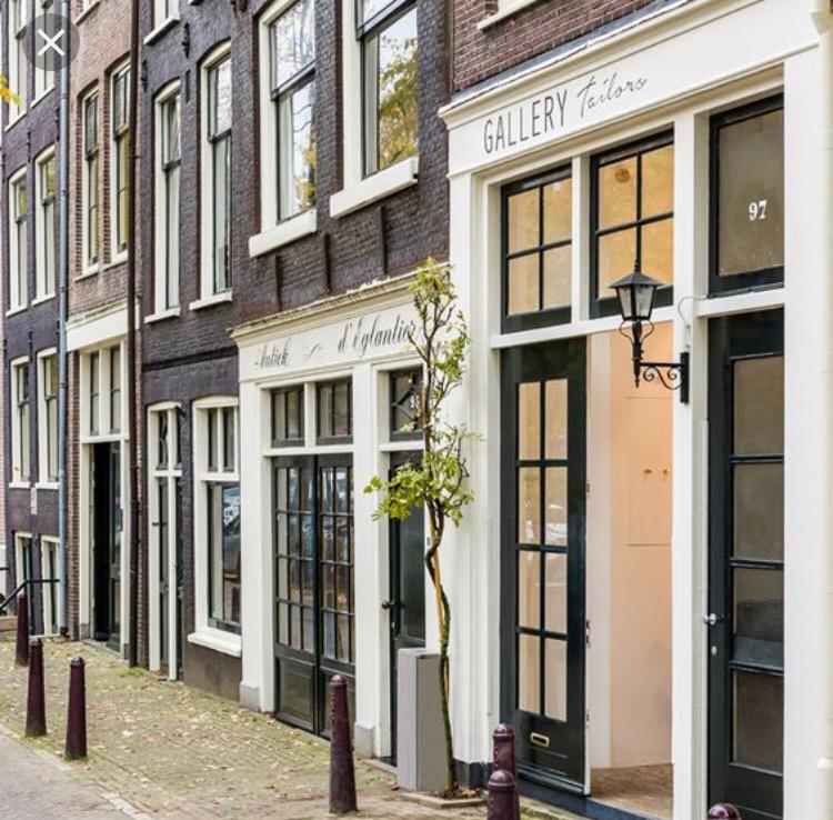 Snooze Mew Mew Schrijf op Amsterdam NL Studio — The curated Places