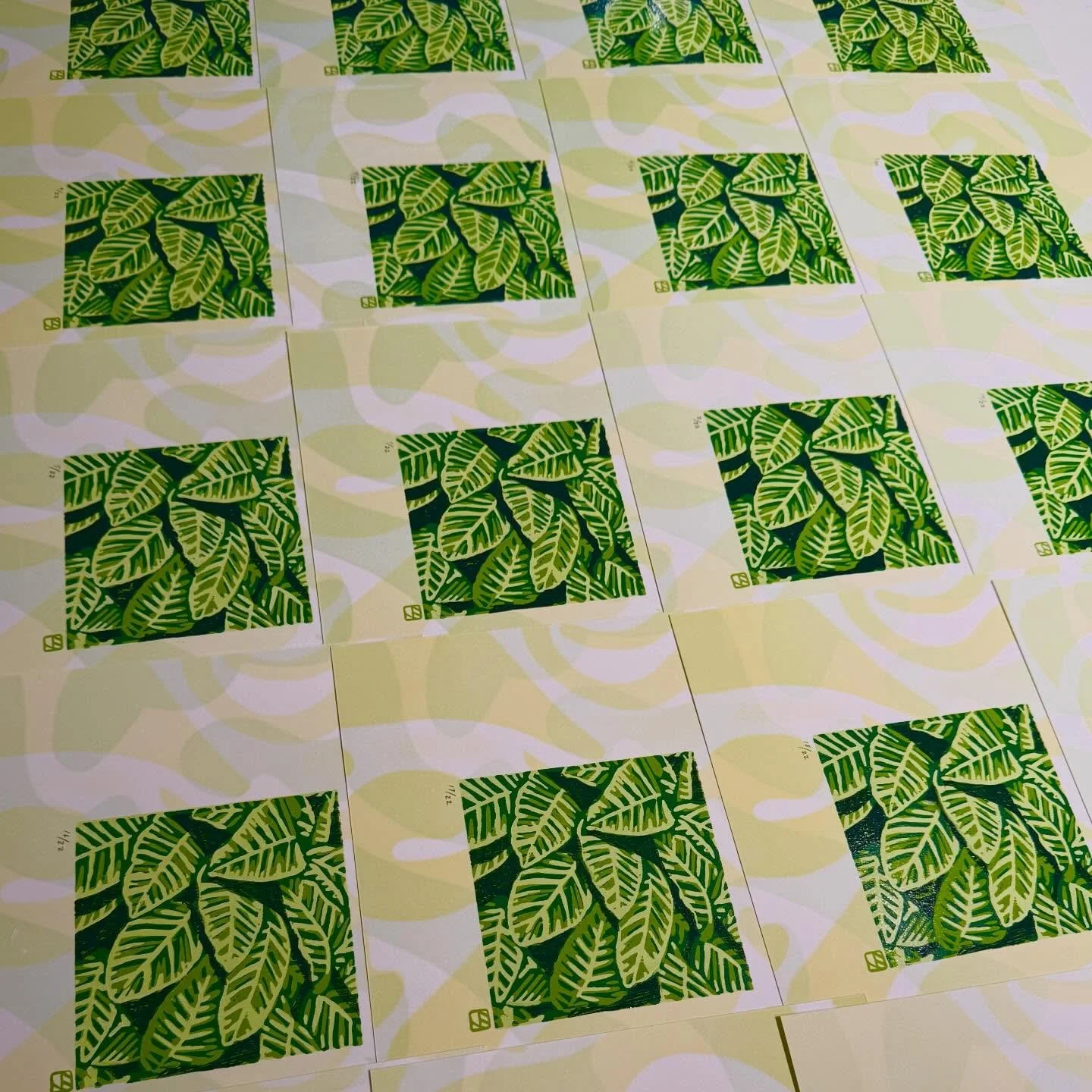 Print exchange! Just snuck in a new print to share with @frogmansprintworkshops friends. The theme is &ldquo;Accountability,&rdquo; meaning get in gear and keep your commitment to printmaking and fellow printmakers. I couldn&rsquo;t resist. 

This wo