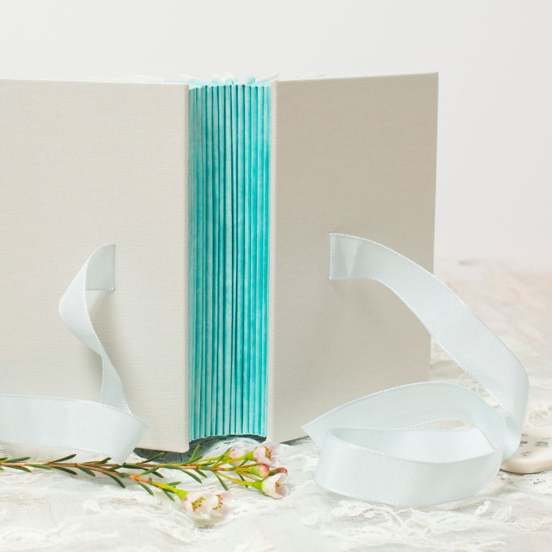 foldedleaf_duck-egg-wedding-albums-2-800x800.jpg