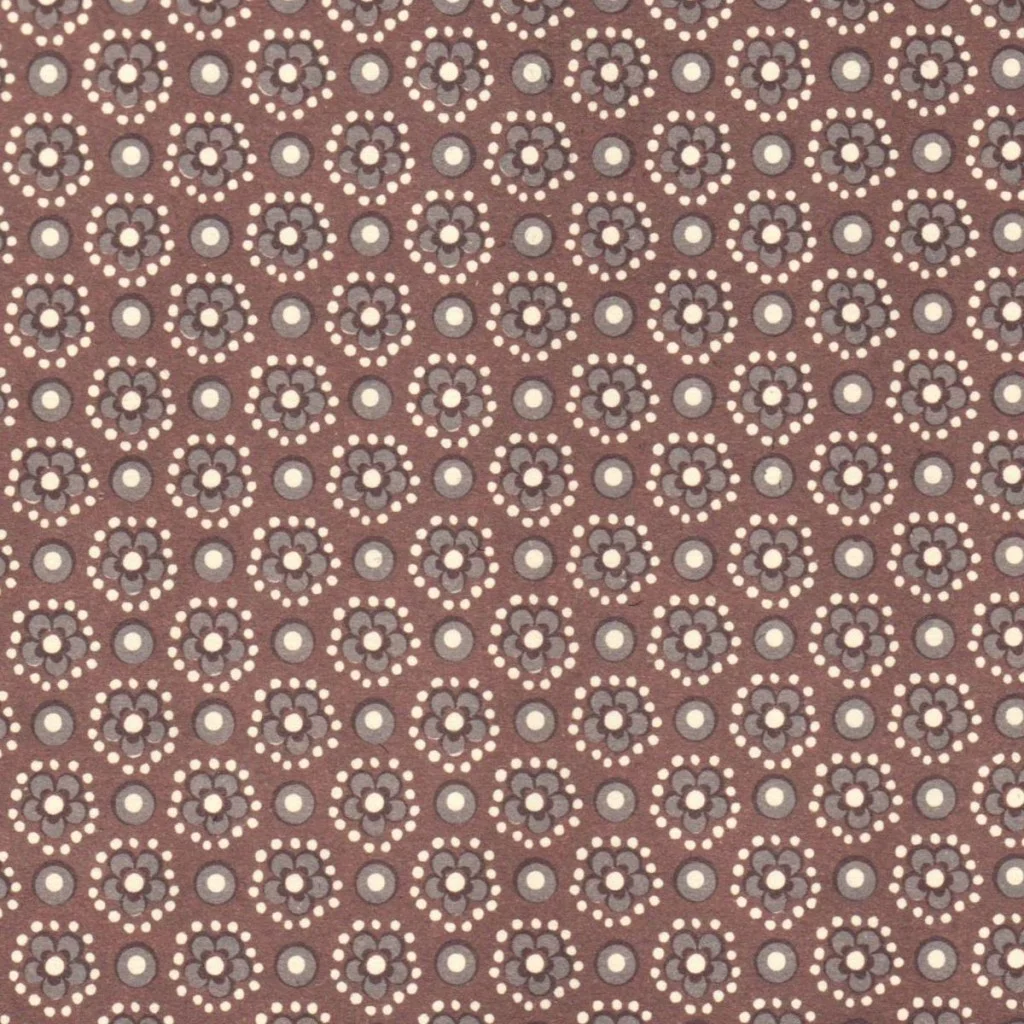 Dotty blue daisy