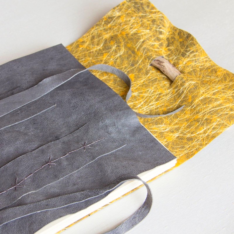 foldedleaf_stoney-grey-guest-book-2-800x800.jpg
