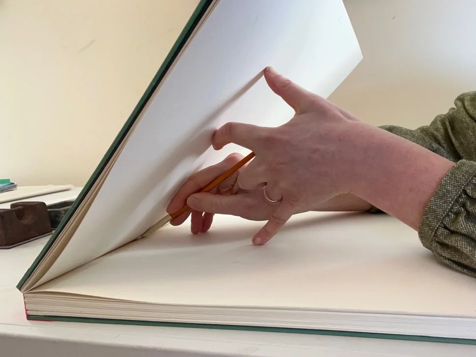 Hand gymnastics: It&rsquo;s when I see a photo like this I realise how dexterous one&rsquo;s hands need to be when bookbinding. This is a book I bound for @aileencrossleyillustration

It&rsquo;s a collection of beautiful lithographs folded and bound 