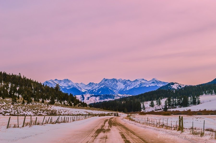 PEAKING INTO PARADISE VALLEY, MONTANA