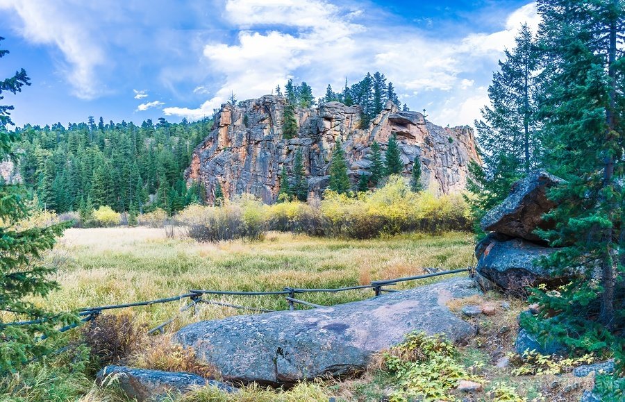 NORTH ELK CREEK, COLORADO