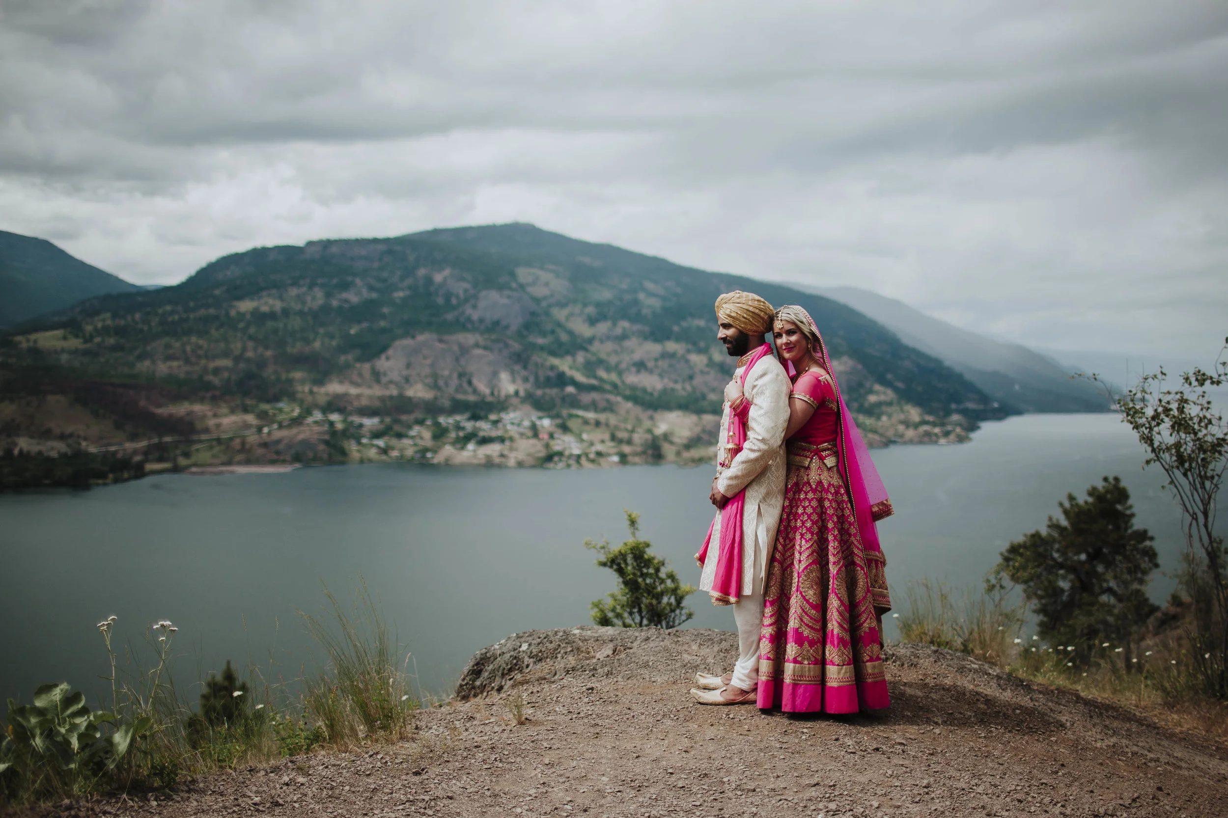 kelownasihkweddingphotographermeaghankonopaki.jpg