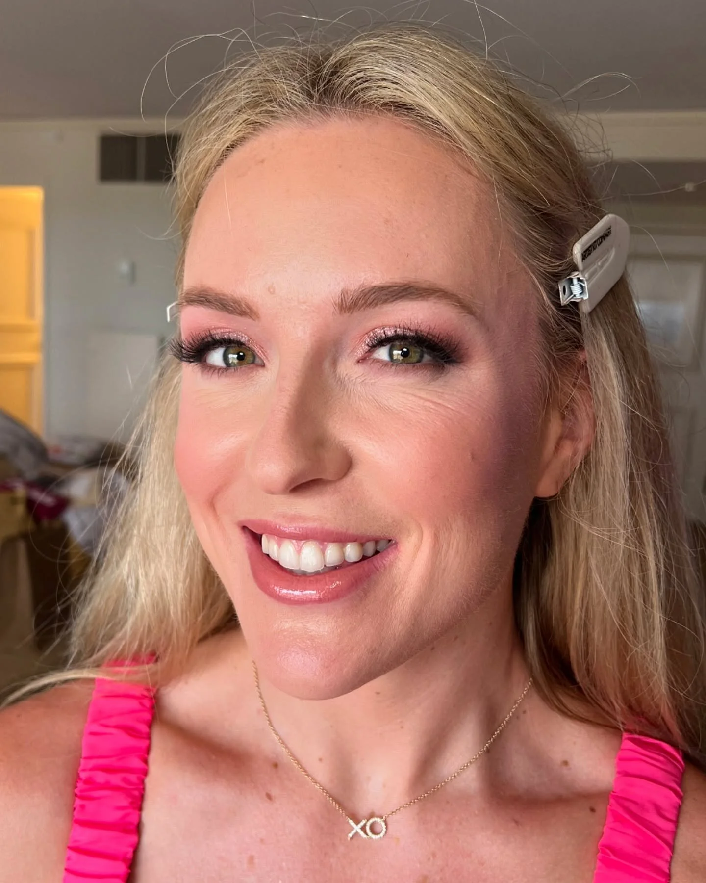 barbie pink dreams for this bridesmaid 💕

💗eyes:
@danessamyricksbeauty blooming palette
@patricktabeauty shimmer topper
@patricktabeauty just enough blush
@maccosmetics black black liner
@ardellbeauty naked #424

💗skin:
@hauslabs concealer and fou