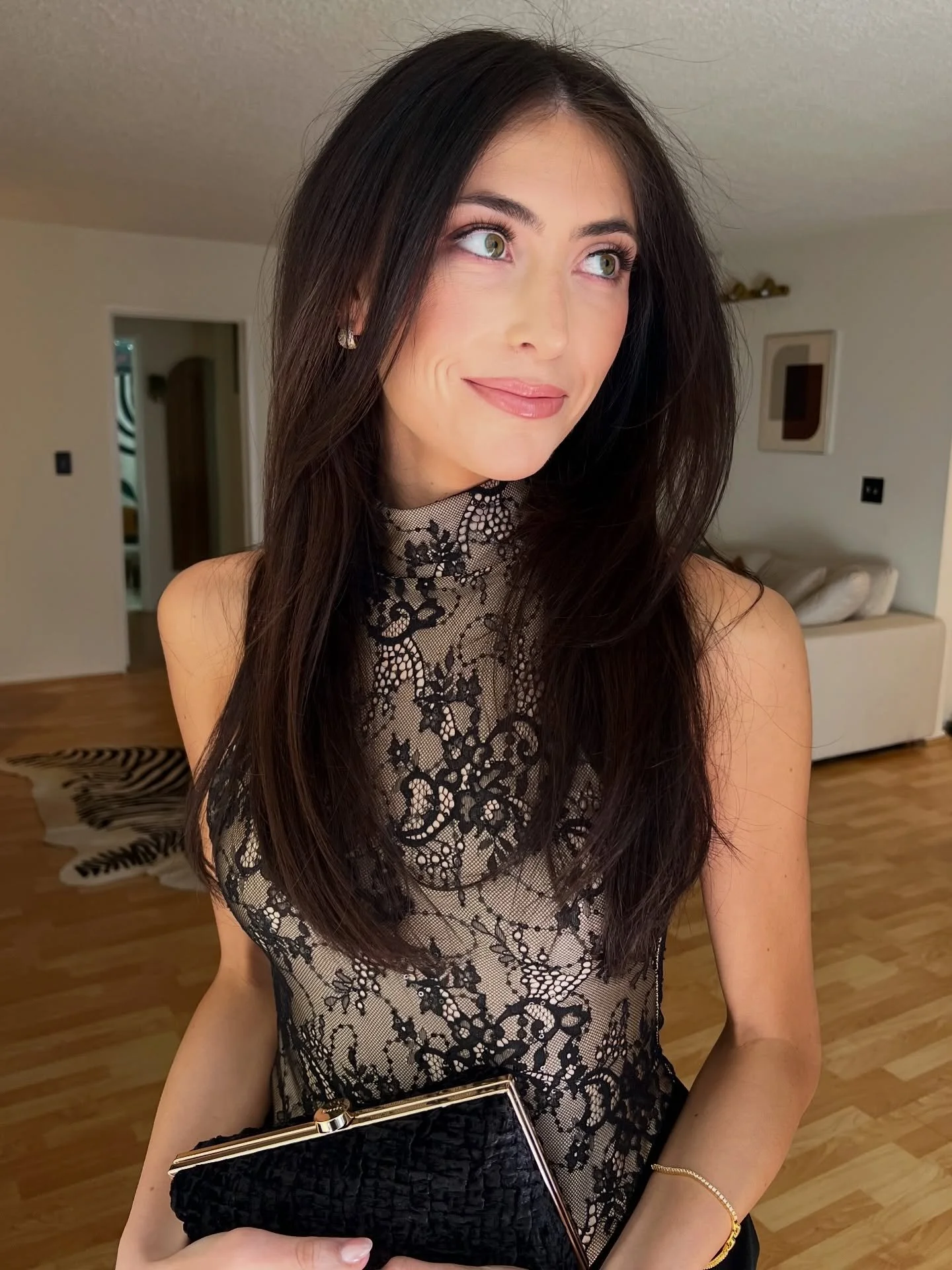 red carpet ready✨ 

elevated natural glam will ALWAYS be a favorite ✨

.
makeup by me @jennquinnbeauty 
agency @megoharebeauty 

#lamakeupartist #redcarpetmakeup #naturalglammakeup