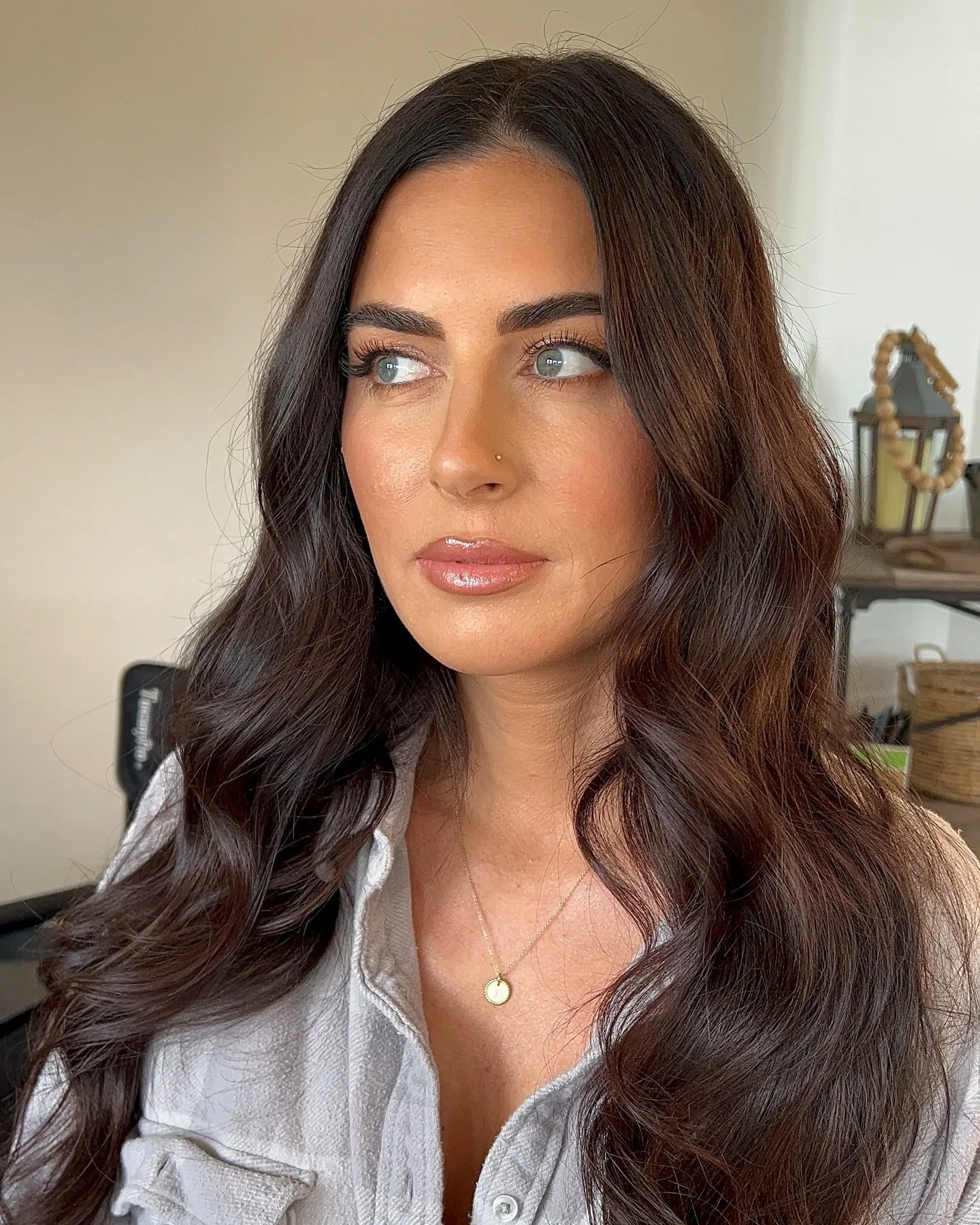 engagement shoot glam ✨ soft and neutral

makeup @jennquinnbeauty 
hair @beautybykorbin 
agency @megoharebeauty 

#engagementmakeup #bridalmakeup #weddingmakeup #ocweddingmakeup #ocmakeupartist #orangecountymakeupartist

soft glam, neutral makeup, br