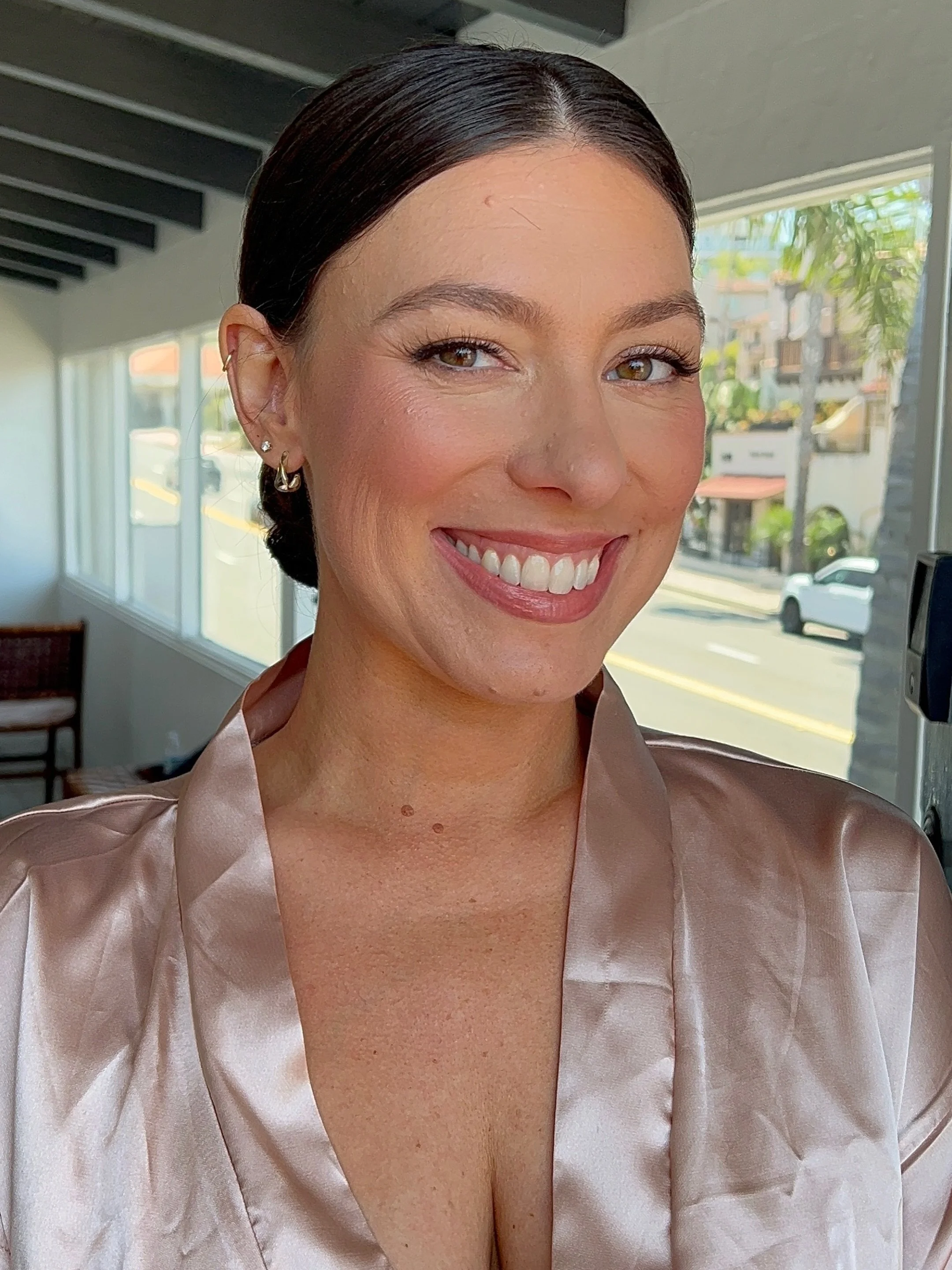 wedding season is in full swing 💫 give me all the natural glams 🤍

makeup by me @jennquinnbeauty 
hair by @temeculabridalhair 
agency @beautifuldaybrides 

PRODUCT BREAAKDOWN

EYES:

@makeupbymario ethereal eyes palette
@maccosmetics @24 hour eye b