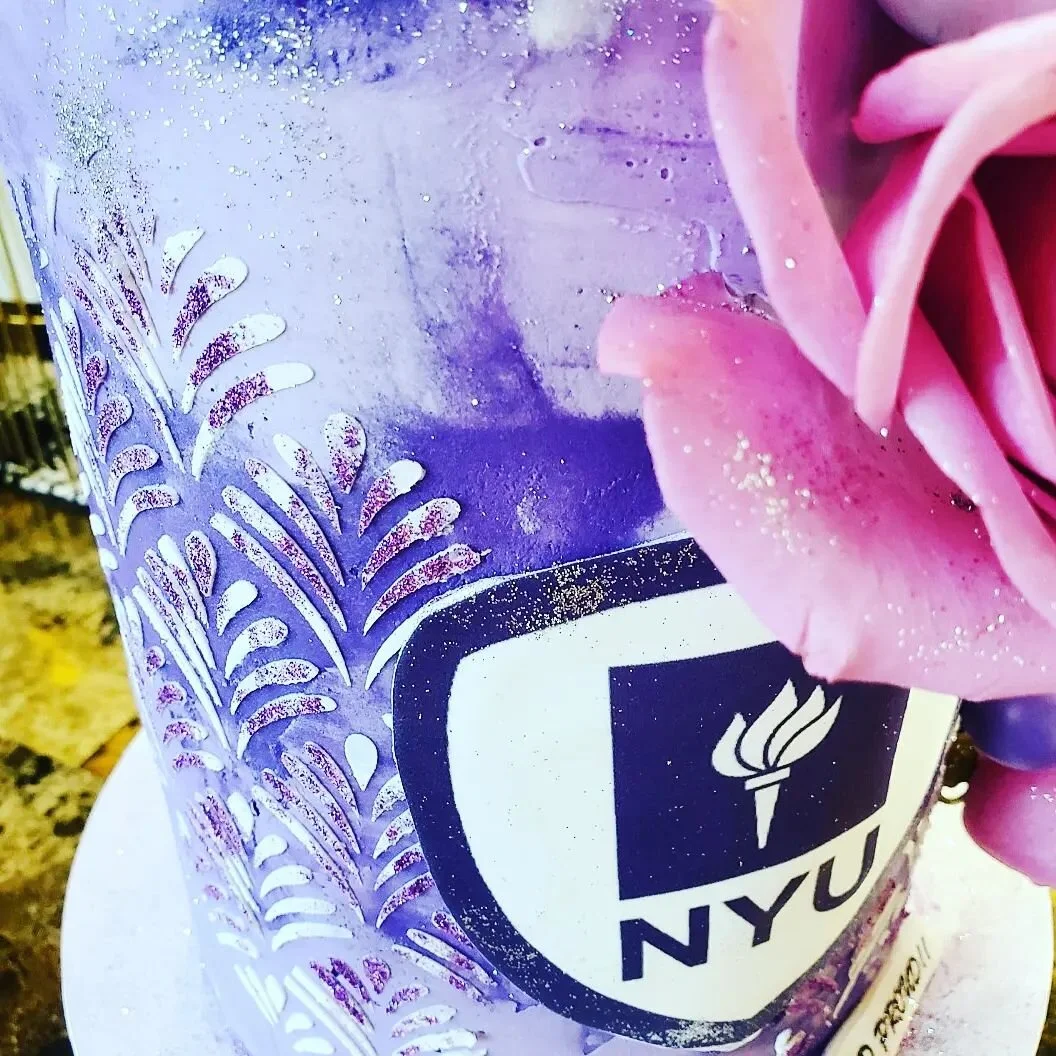 C/2022 💜

#CAKE #cakeart #scratchbyjyn #foodie #baker #onlinebakery #artist #edibleart #ediblecreative
#beautiful #nyu #graduate #blackgirlmagic #edible #cakecicles #chocolate #smallbusiness #dessert 
#momlife #momblog #blackowned #brownskingirls #f