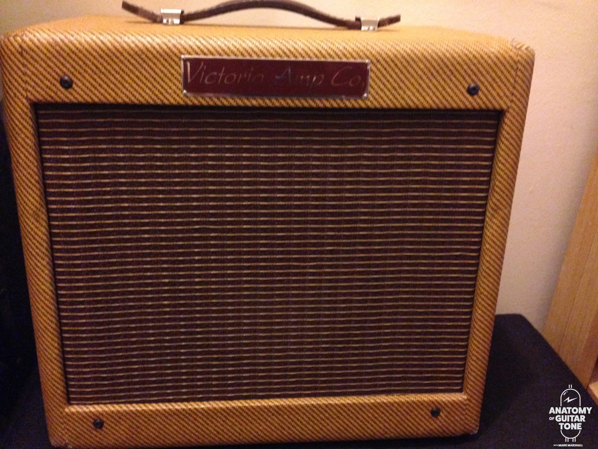 Victoria 518 (tweed Champ)