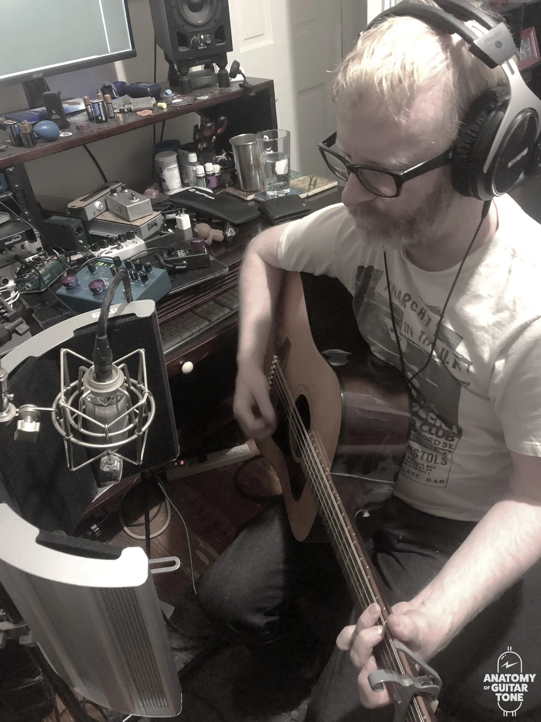 sE space acoustic guitar.jpeg
