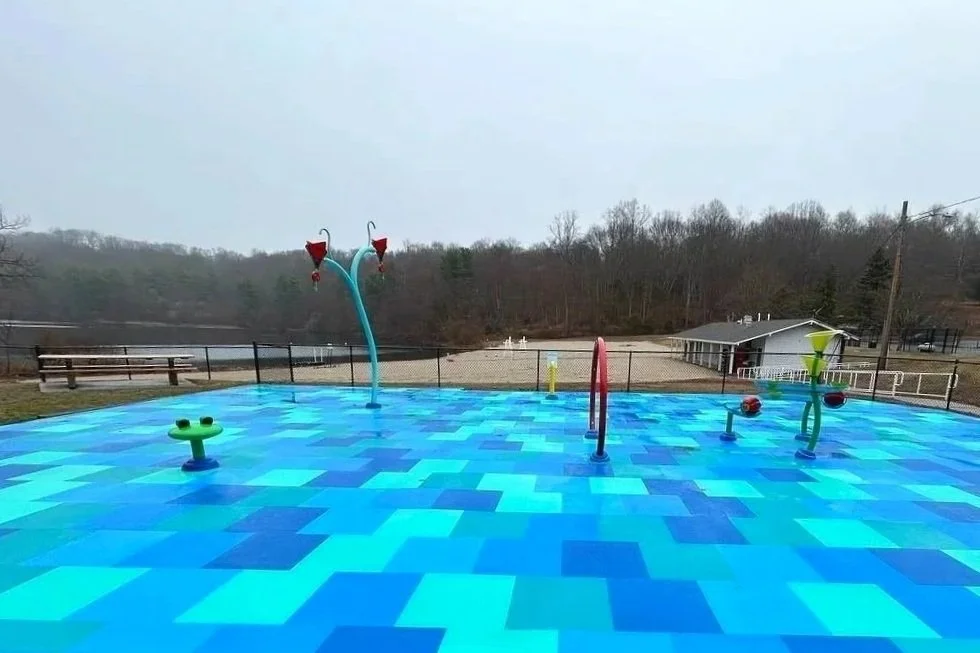 Lake Mohegan Splash Pad, Life Floor splash pad tiles