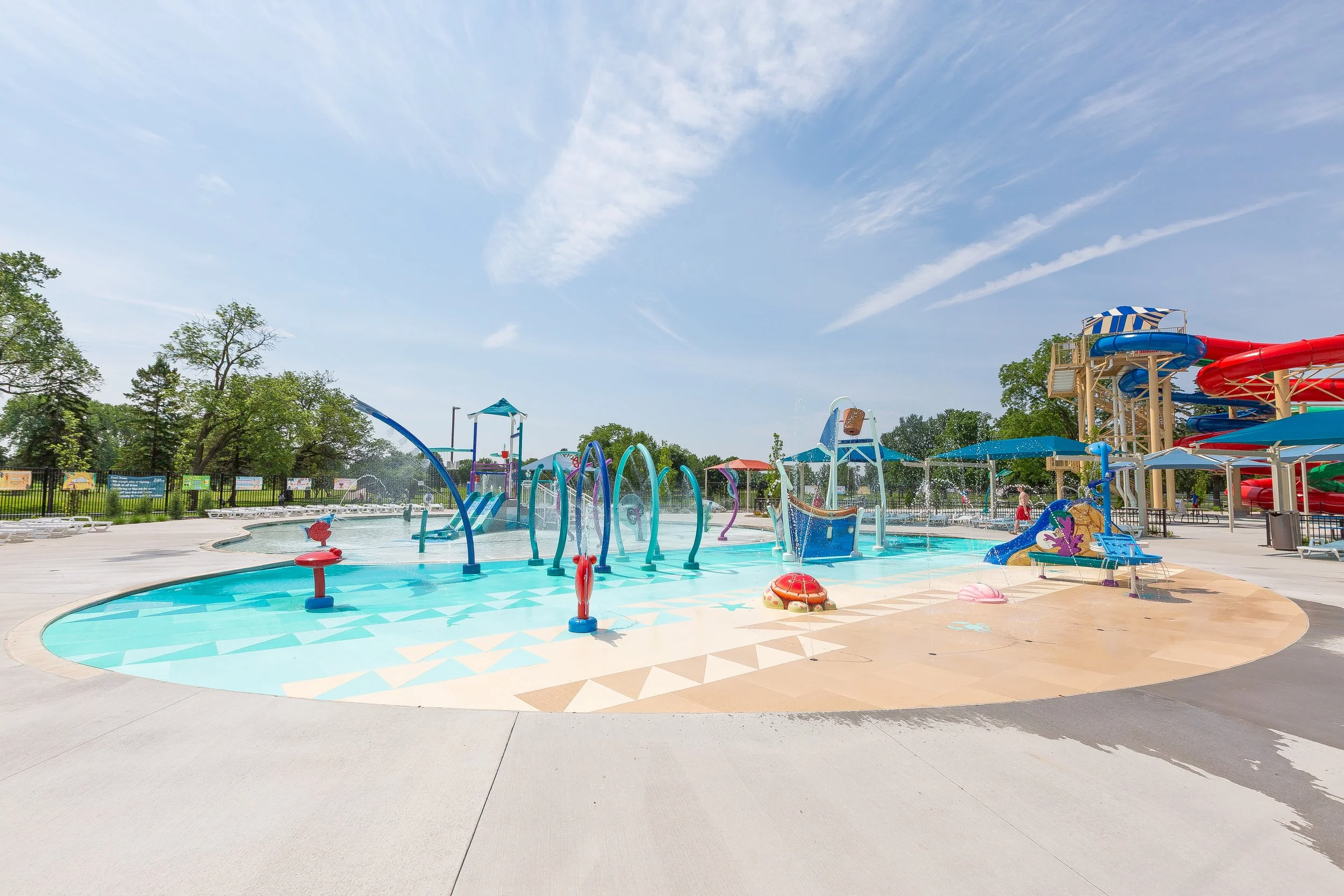 Soldiers Field Aquatic Center, Life Floor splash pad flooring