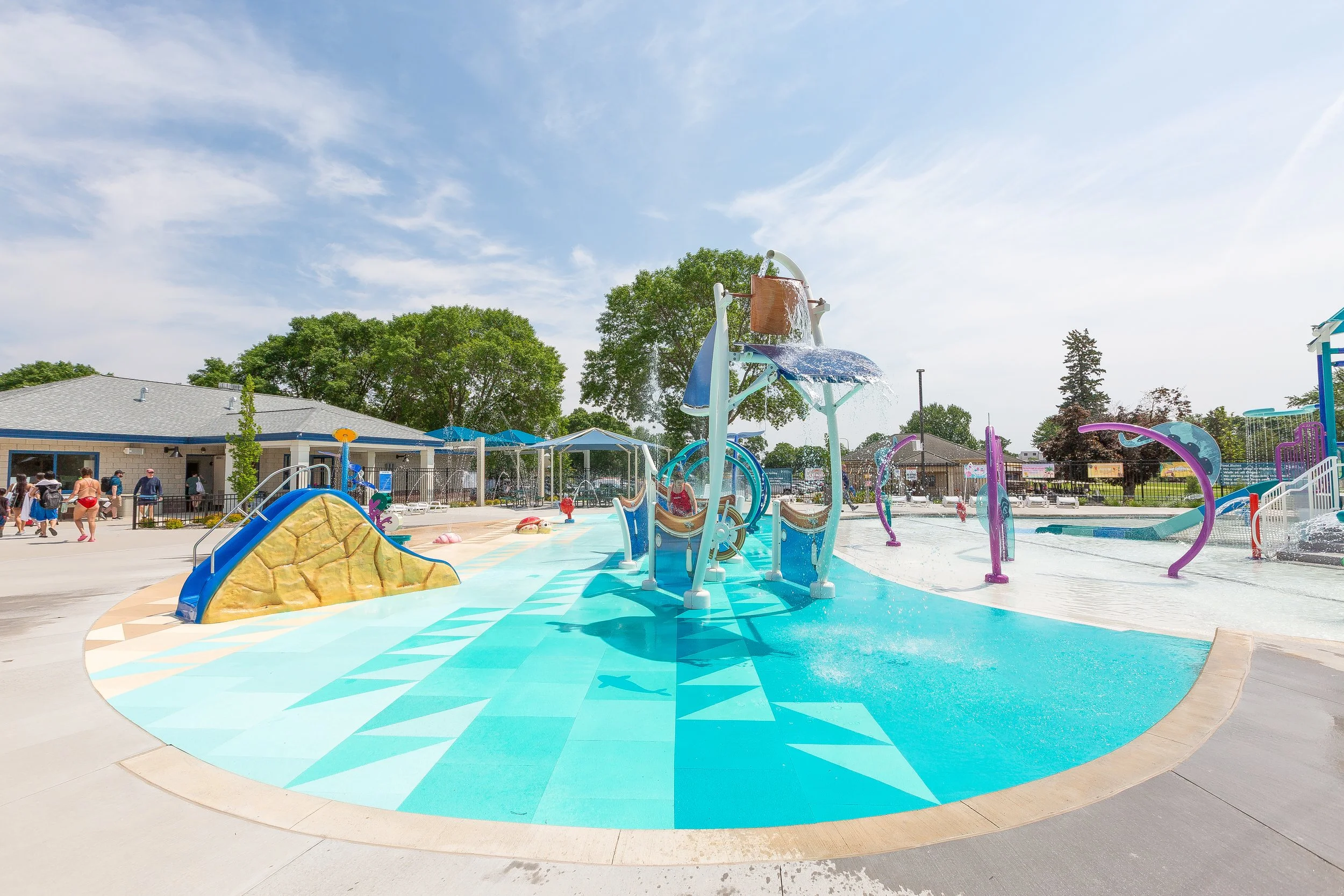 Soldiers Field Aquatic Center, Life Floor splash pad surfacing