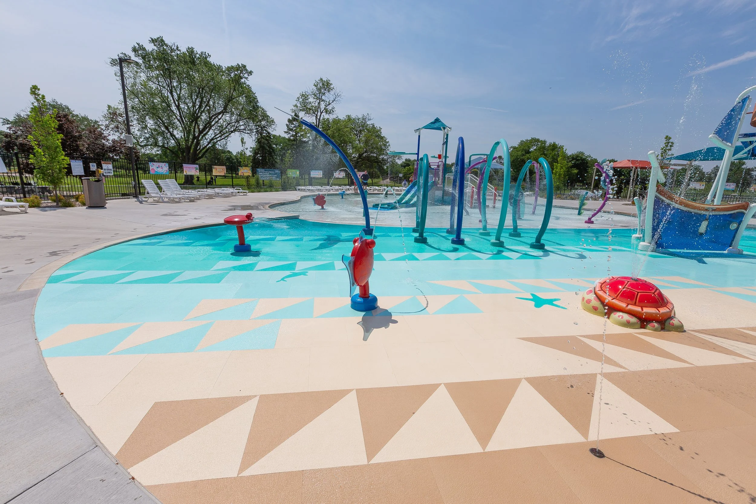 Soldiers Field Aquatic Center, Life Floor splash pad surfacing