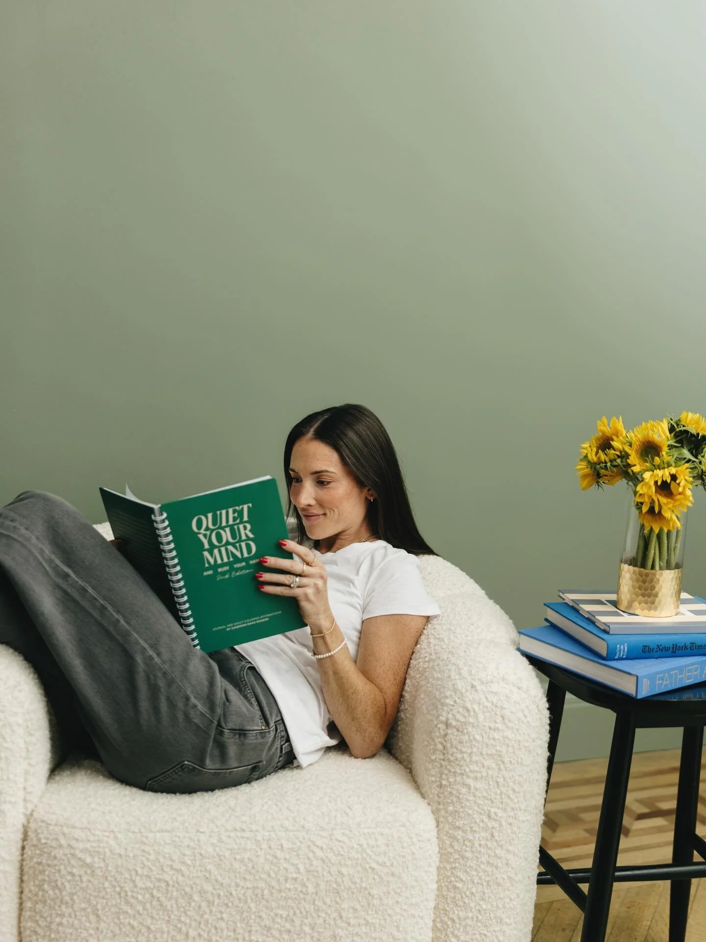 Shop small Saturday!!!! As you do your holiday shopping this weekend, might I recommend focusing on small businesses and, especially, @quietyourmind__. The adults version (edition 1 &amp; 2) include 30 journal prompts and 30 adult coloring affirmatio