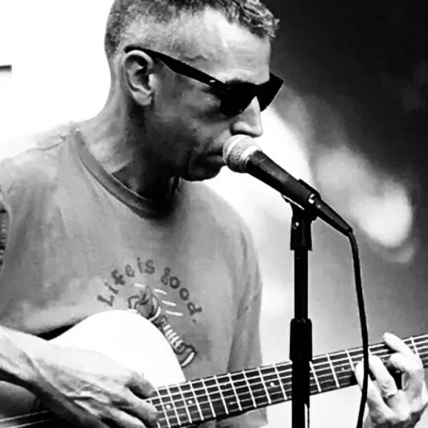 Live Music w/Dave Perry