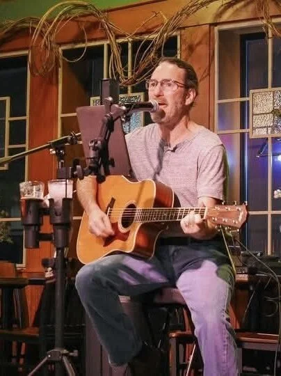 Live Music w/Rick Starke