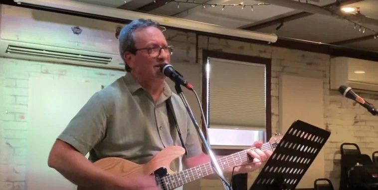 Live Music w/Don Rovero