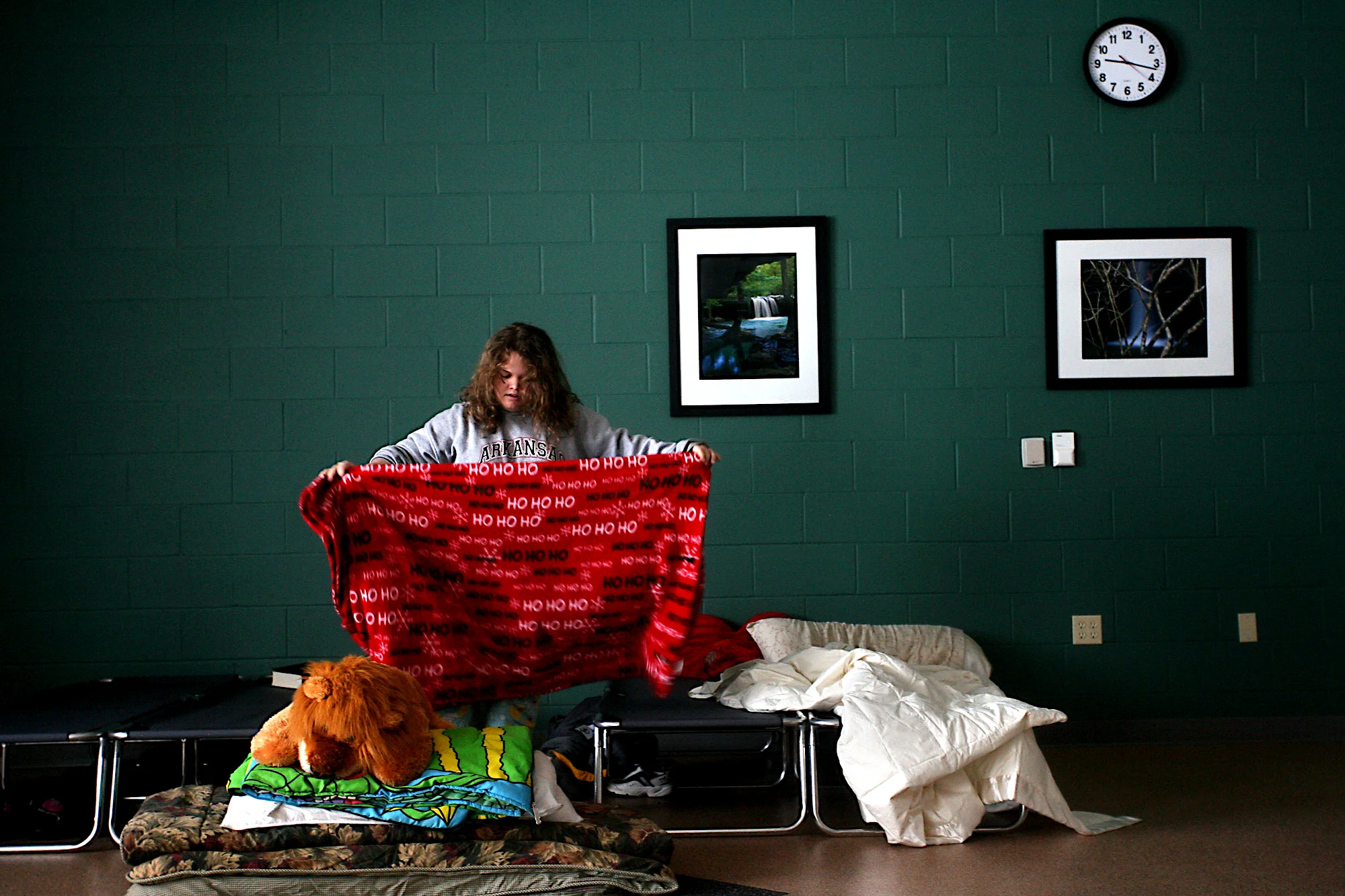 Shelter during an ice storm, Rogers, Arkansas