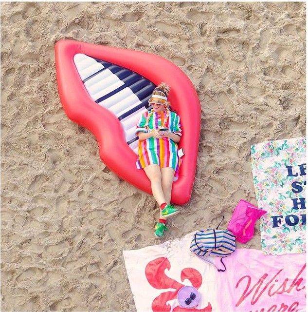 ban.do: Pool Floats
