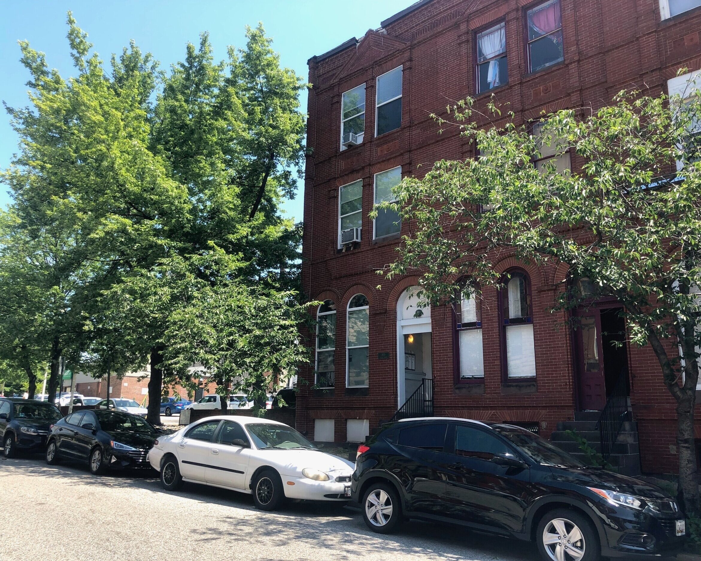 1815 St. Paul Apartments