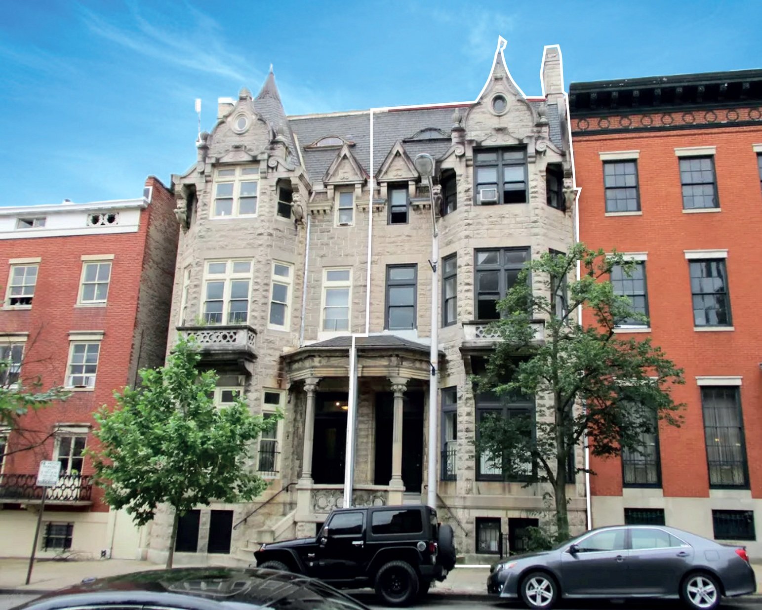 Lofts at W. Monument