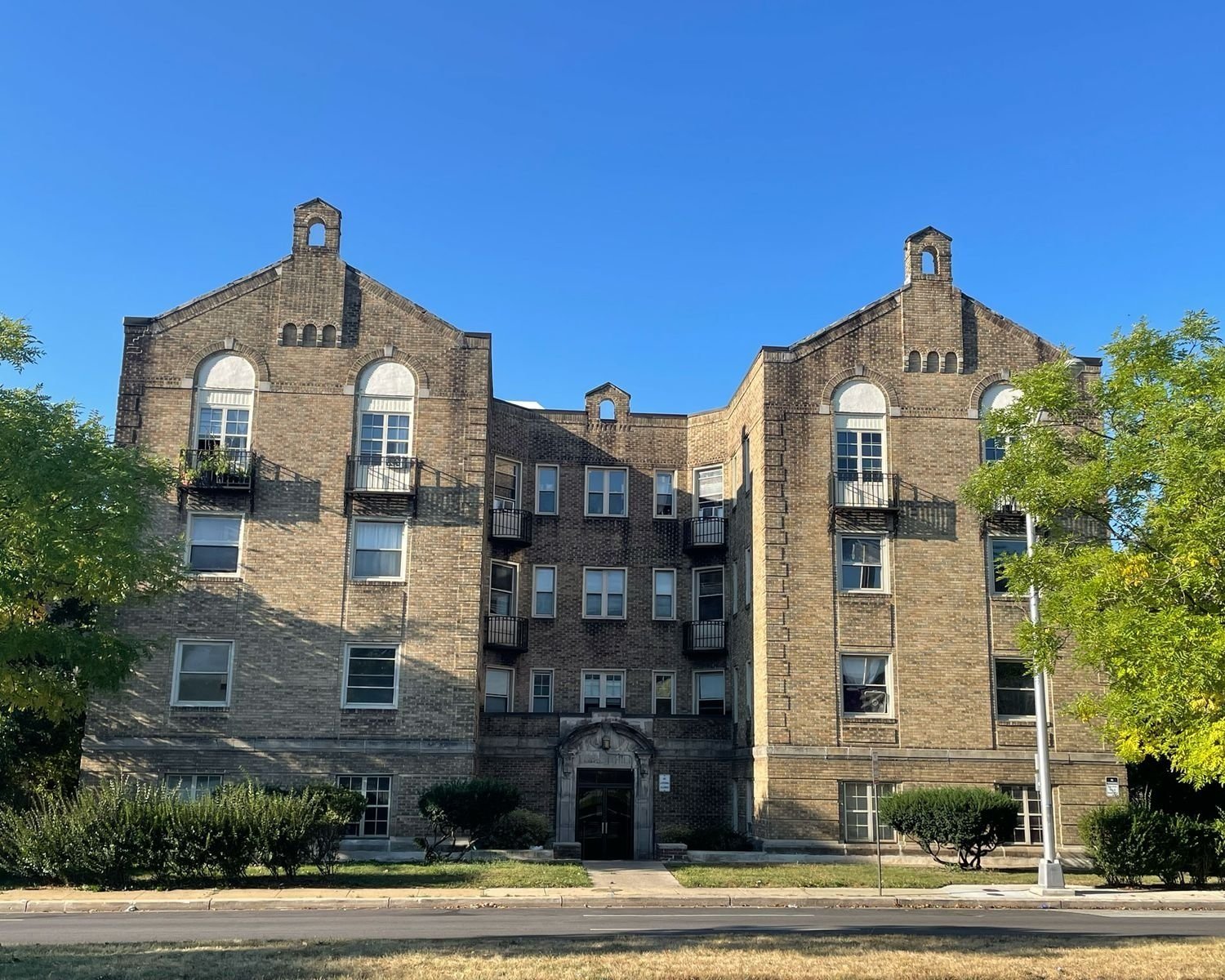 Forest Hill Apartments